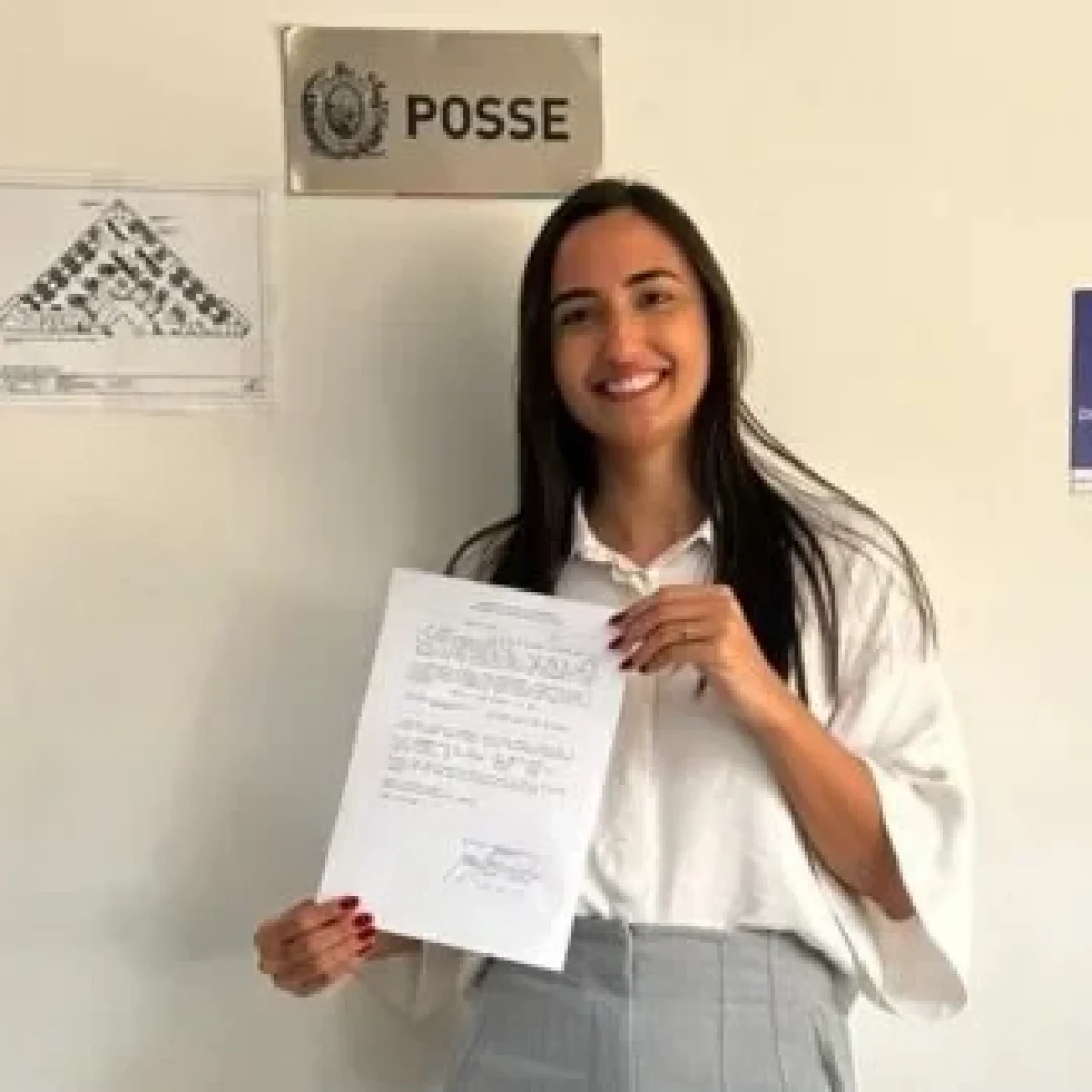 Larissa Albuquerque Marques Silva